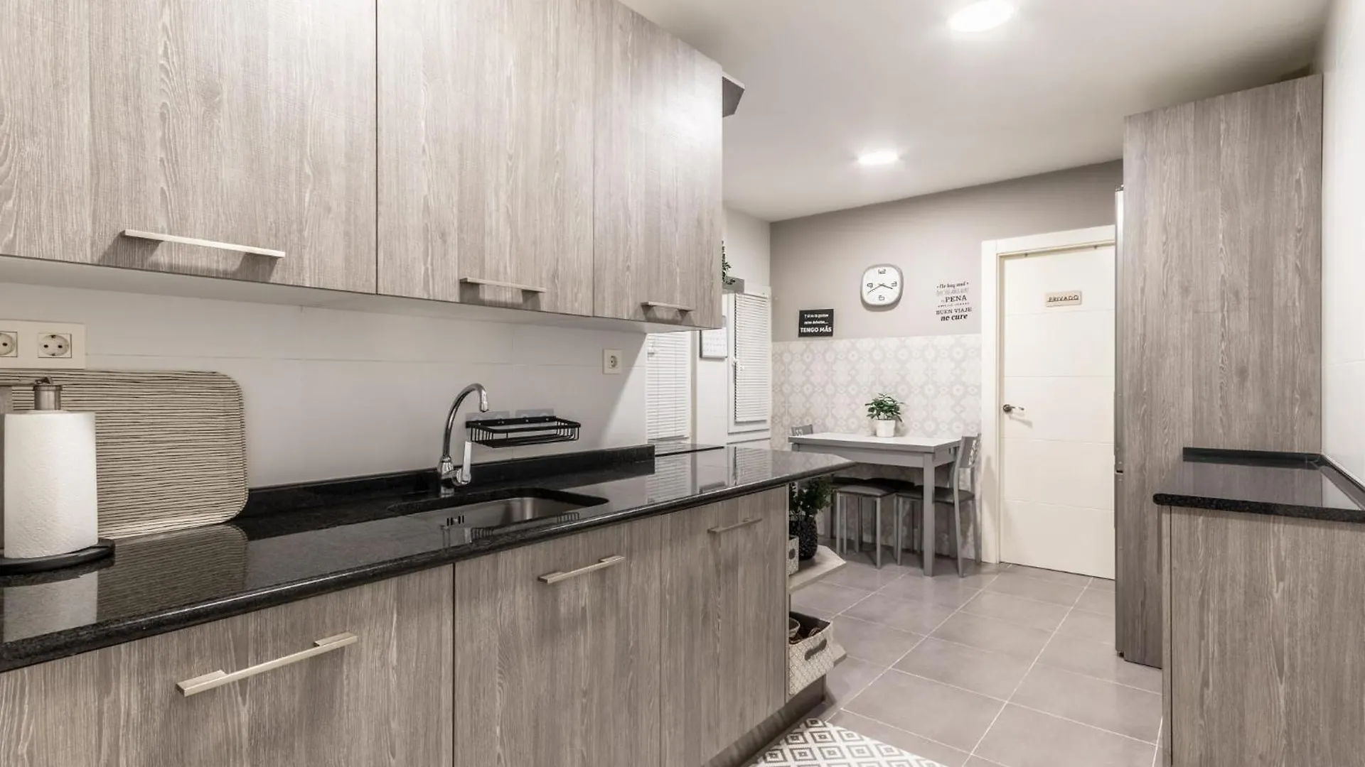 Apartamento En Licenciado Poza Bilbao Apartment