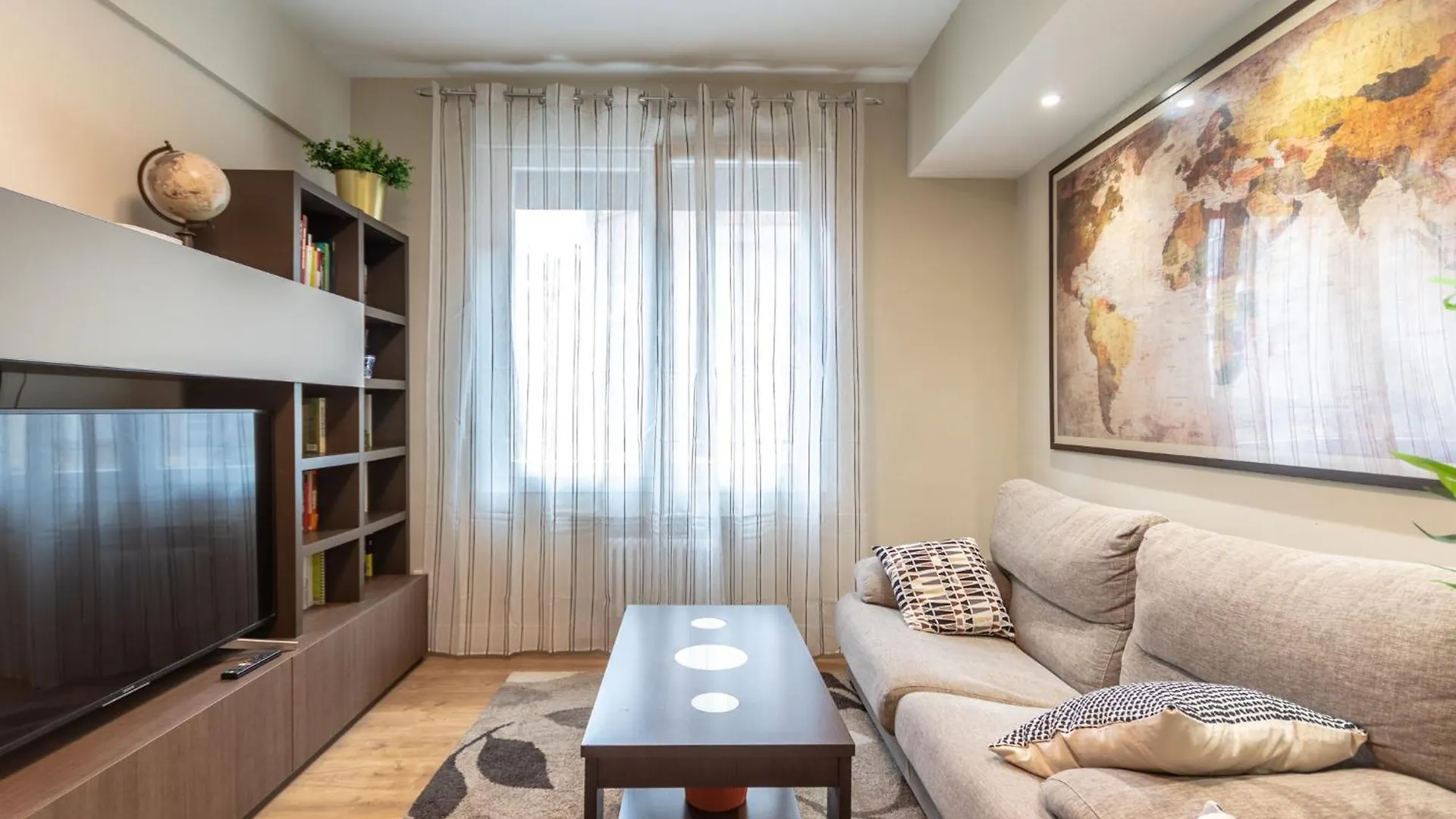 Apartamento En Licenciado Poza Bilbao 0*,